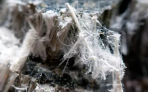 How to recognize asbestos: tips to help you detect it